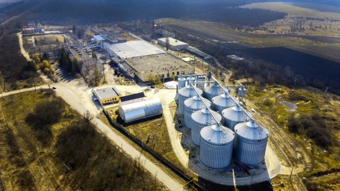 Jak produkuje się nawozy azotowe